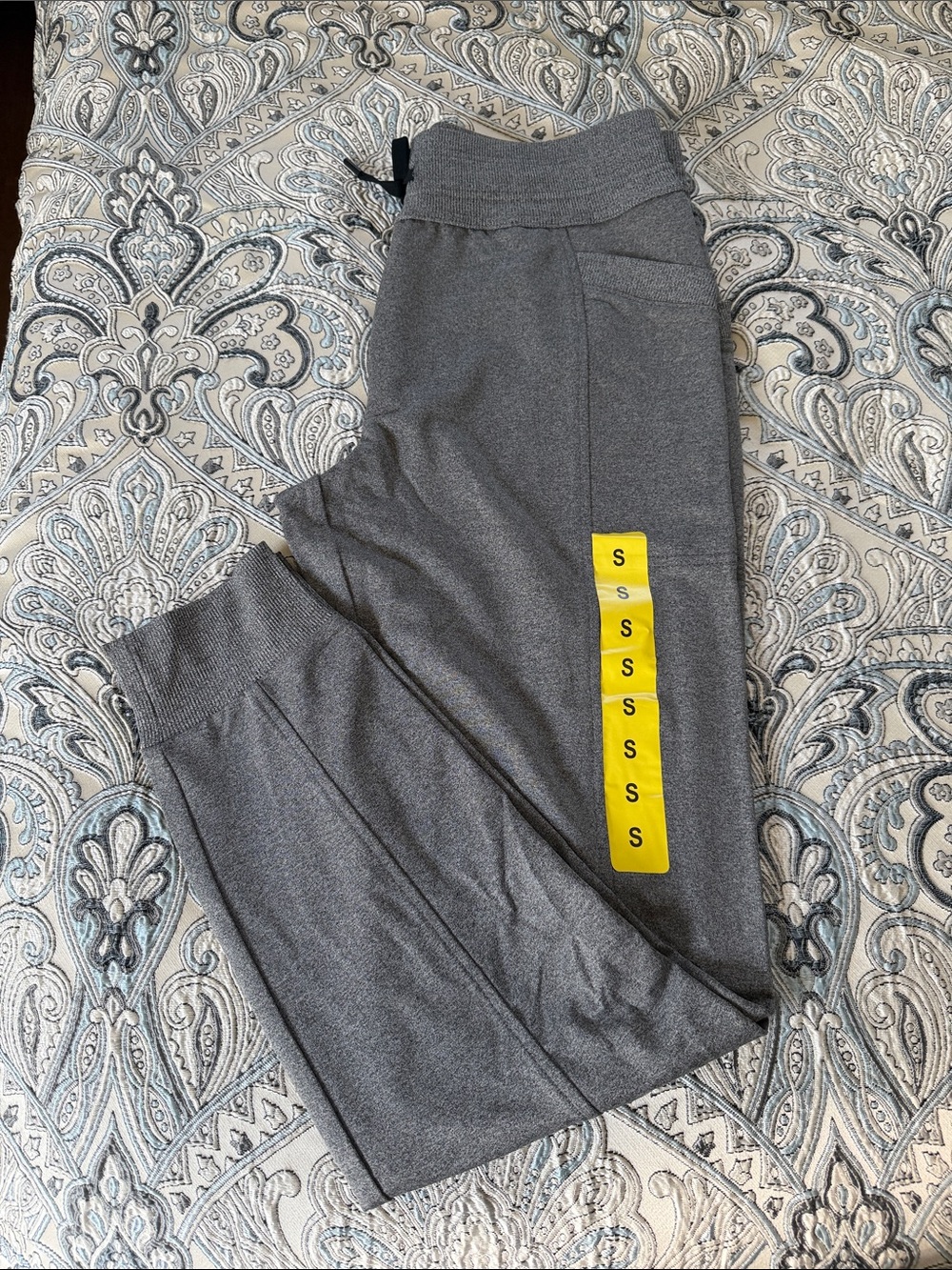 32 Degrees Women's Gray Active Jogger Pants Small NWOT